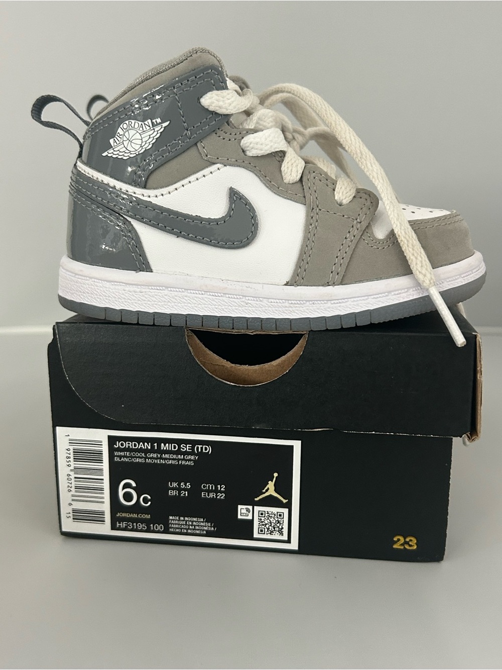 Jordan Kids Mid-Top Sneakers in Grey and White